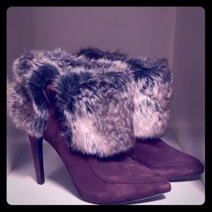 Brand new -  Via Spiga bootie with fur lining
